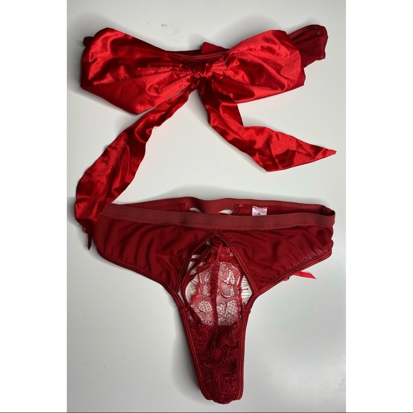 Lingerie Set - Picture 4 of 9